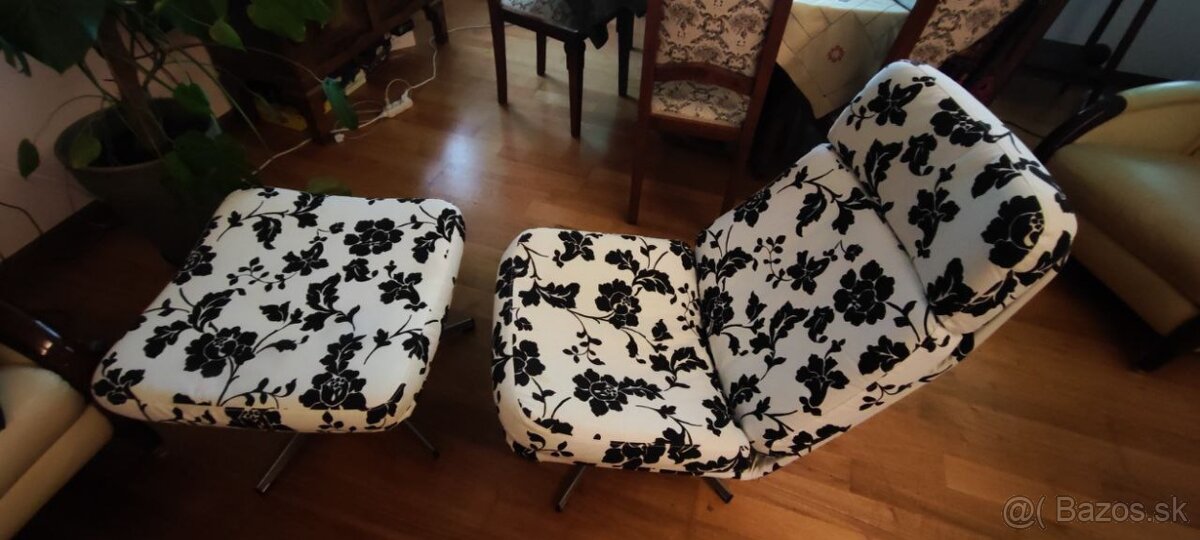 Vintage IKEA Lunna 2 – kreslo s podnožkou (kvetinový vzor)