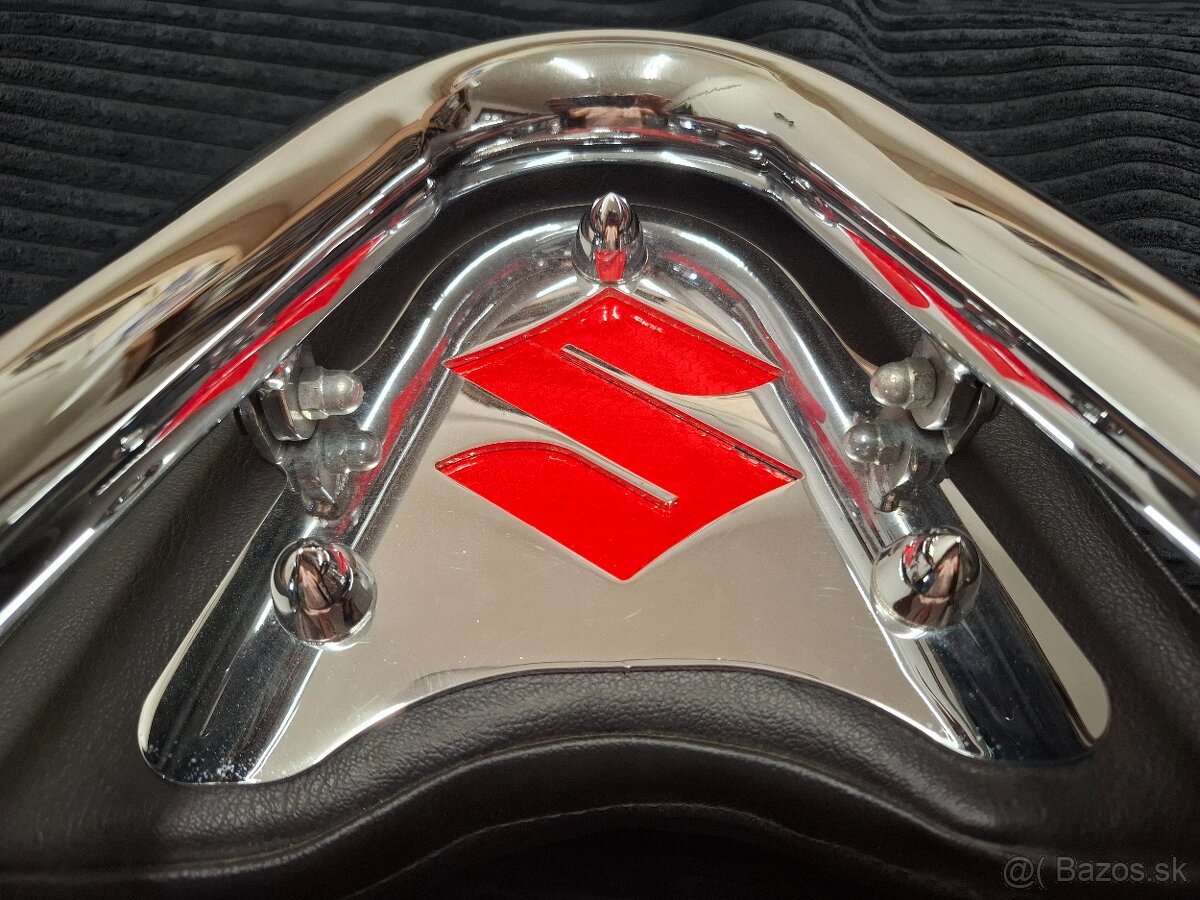 Suzuki Intruder