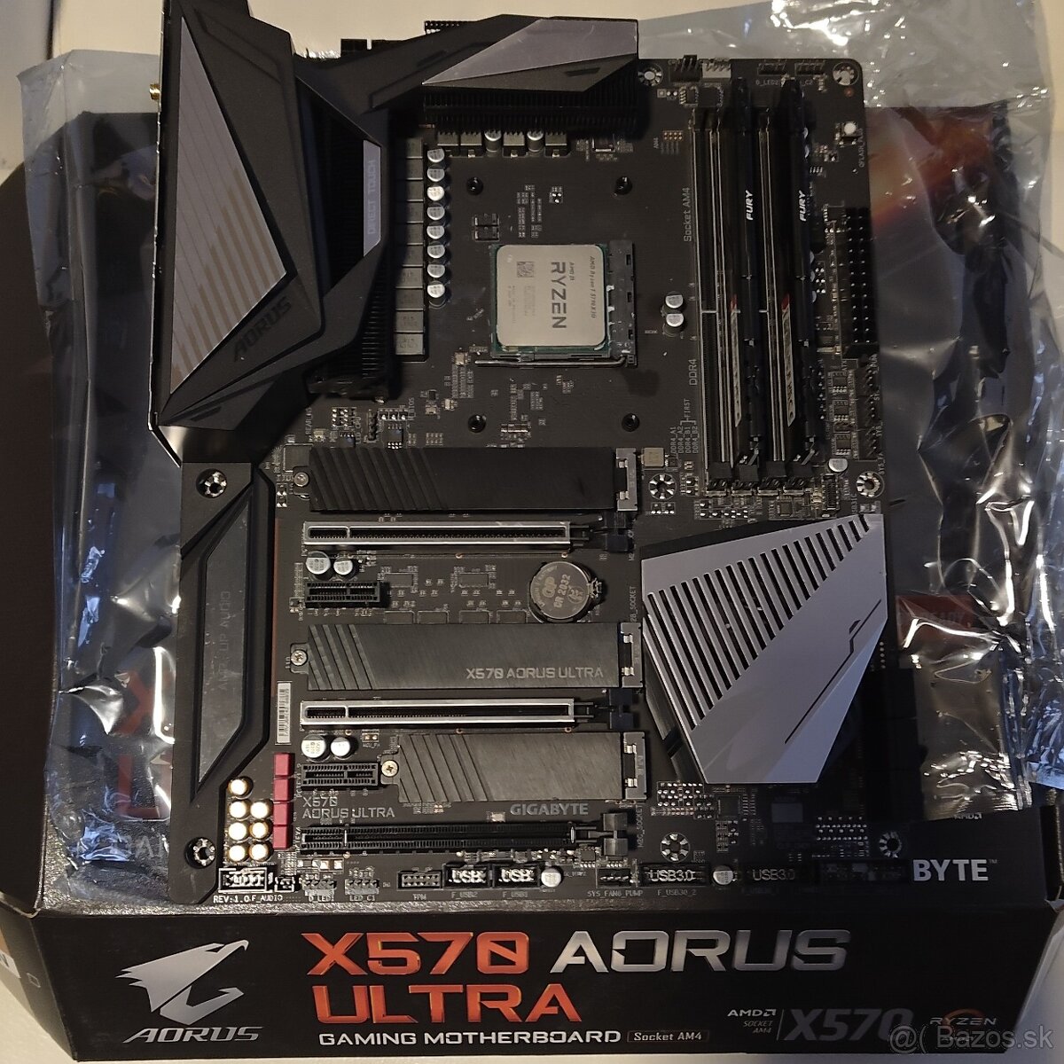 Gigabyte Aorus X570 Ultra + 5700X3D a 32gb DDR4 - Trenčín