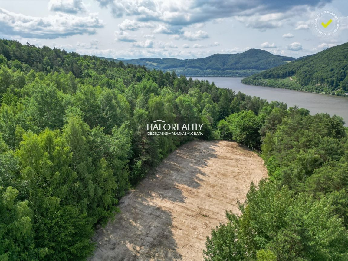 HALO reality - Predaj, orná pôda   4565 m2 Považská Bystrica