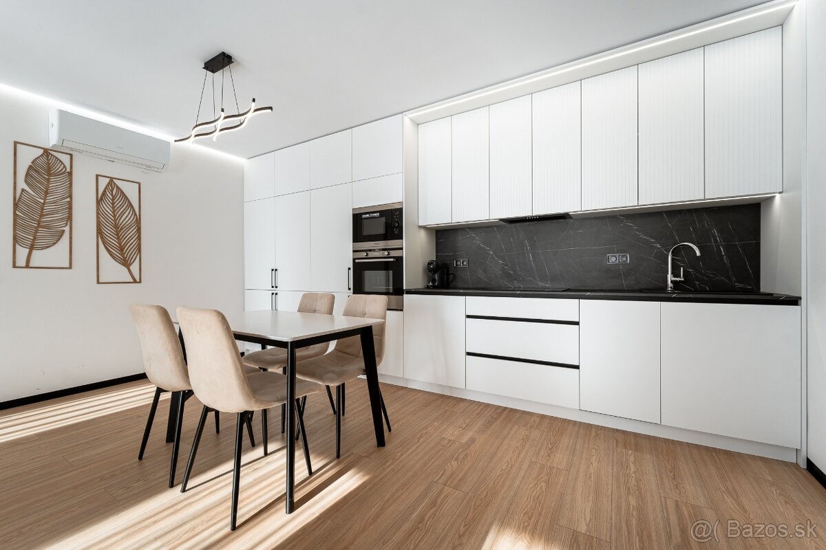 Luxusný 3-izbový Byt s balkónom a garážovým parkovaním