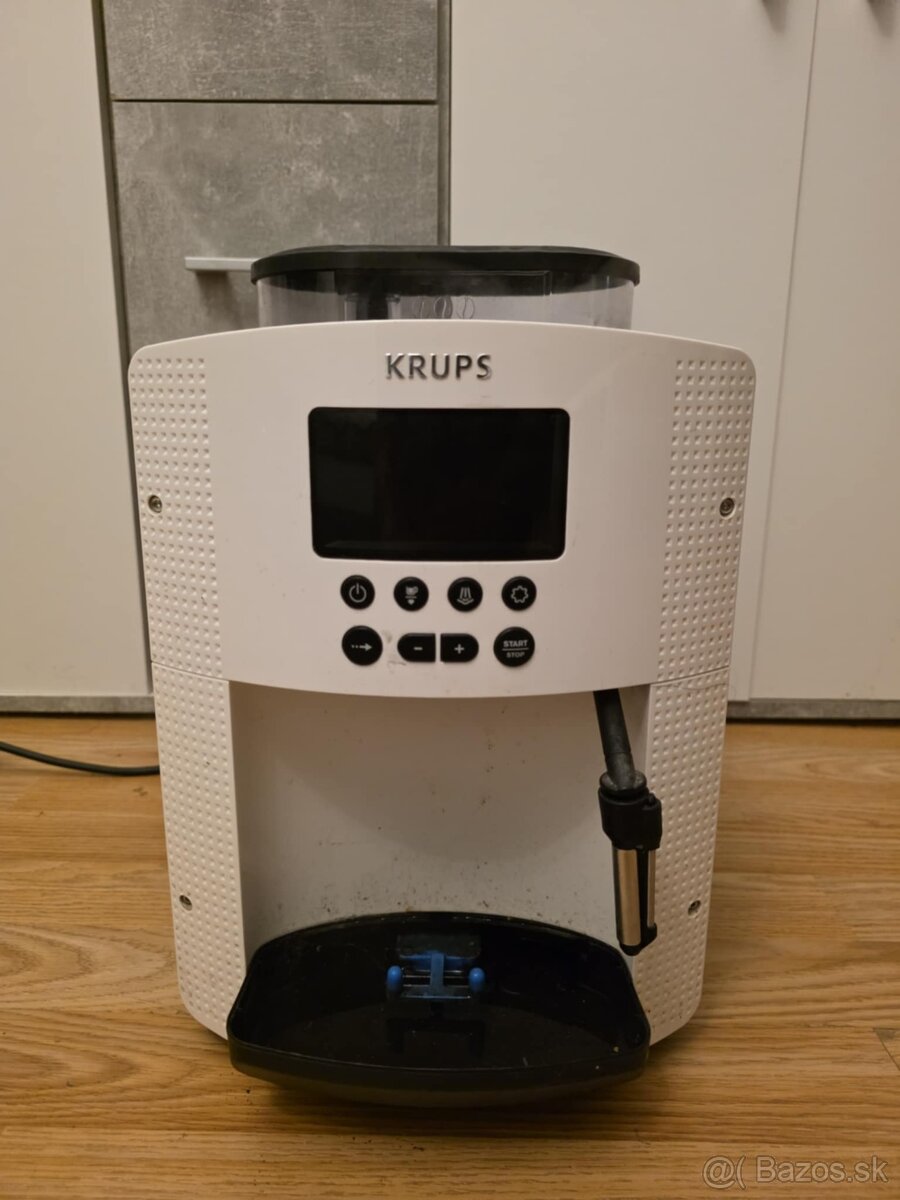 Predám na ND alebo na opravu automatický kávovar Krups EA81