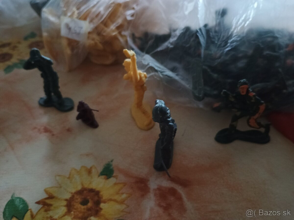 Vojacikovia z roku 1970 l ZLAVA