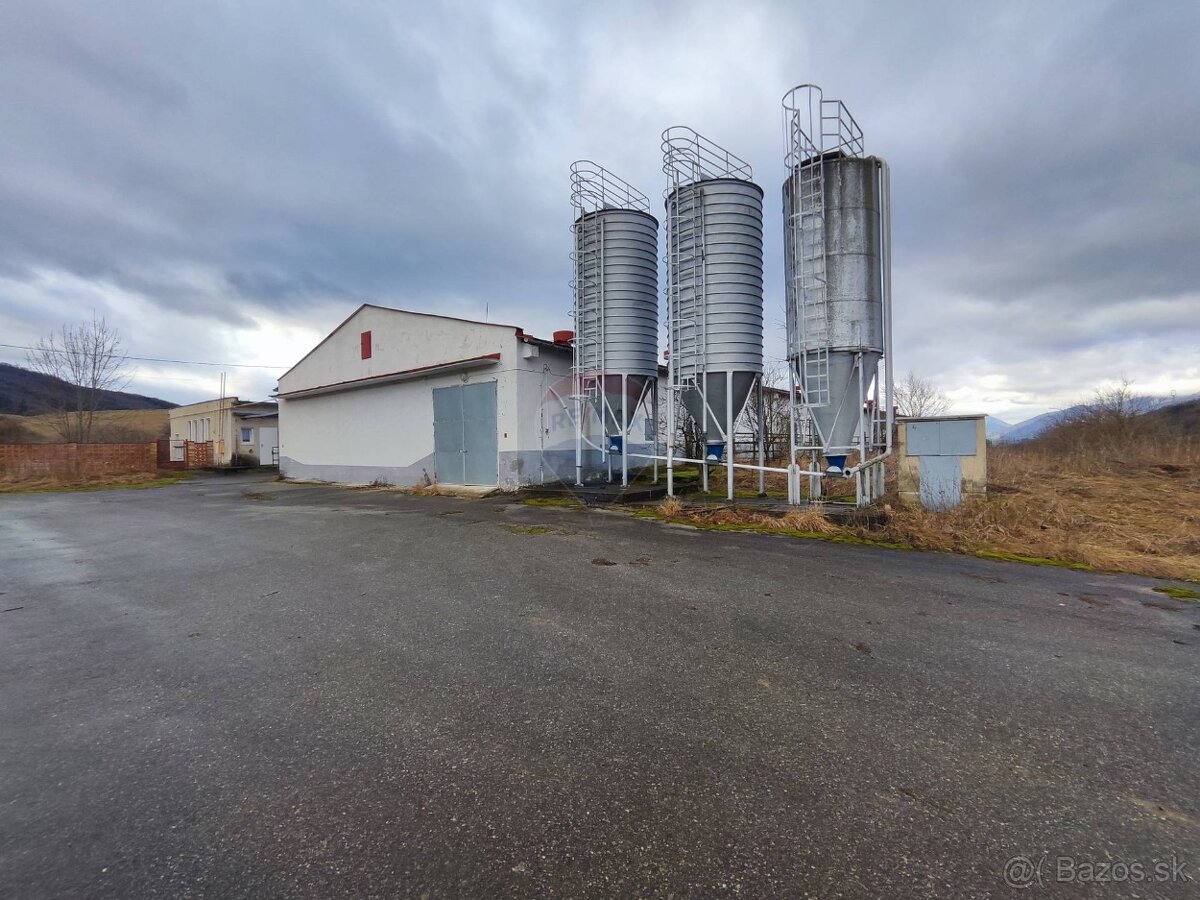 Predaj haly 1500 m2,Podhradie