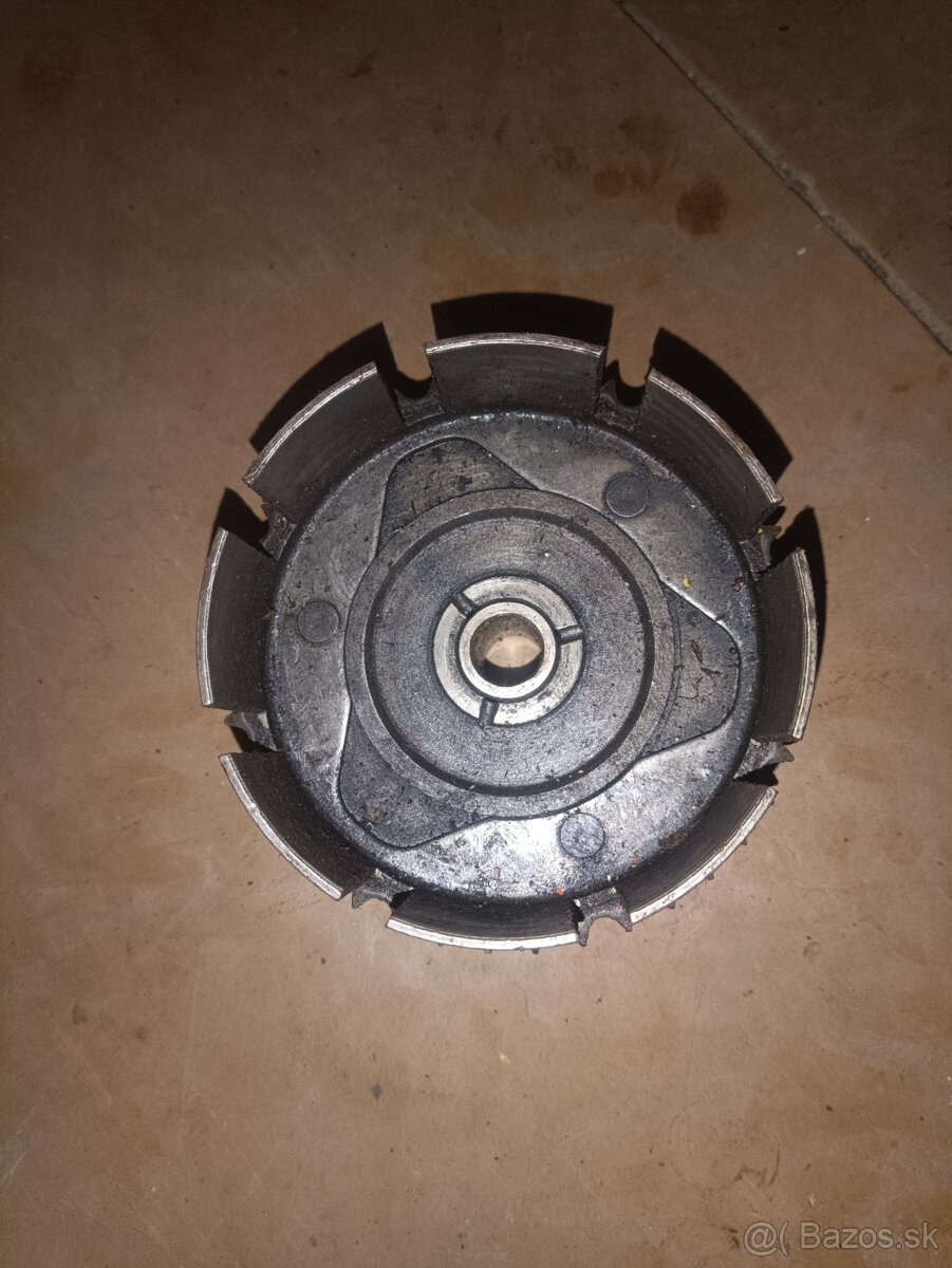 Predám spojkový koš na CZ 175