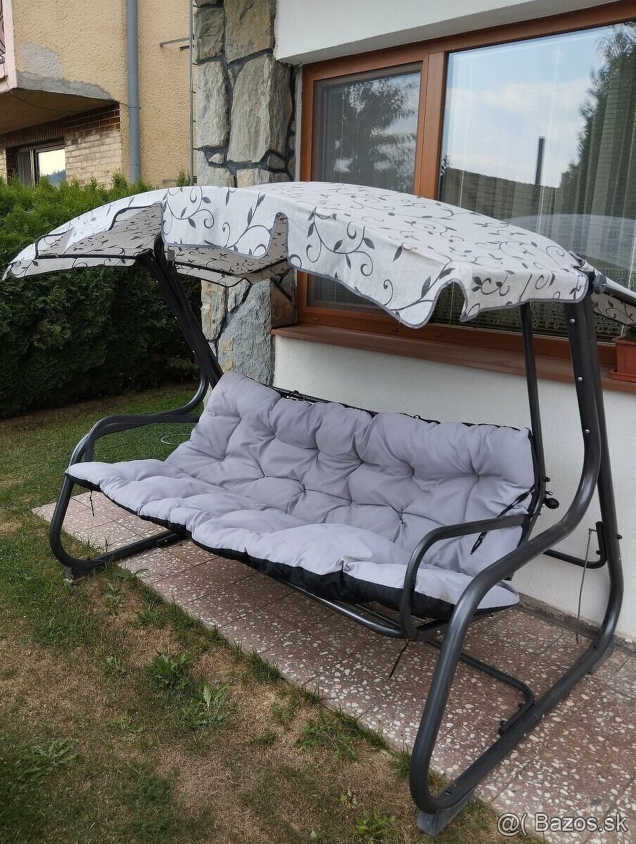 Záhradná hojdačka
