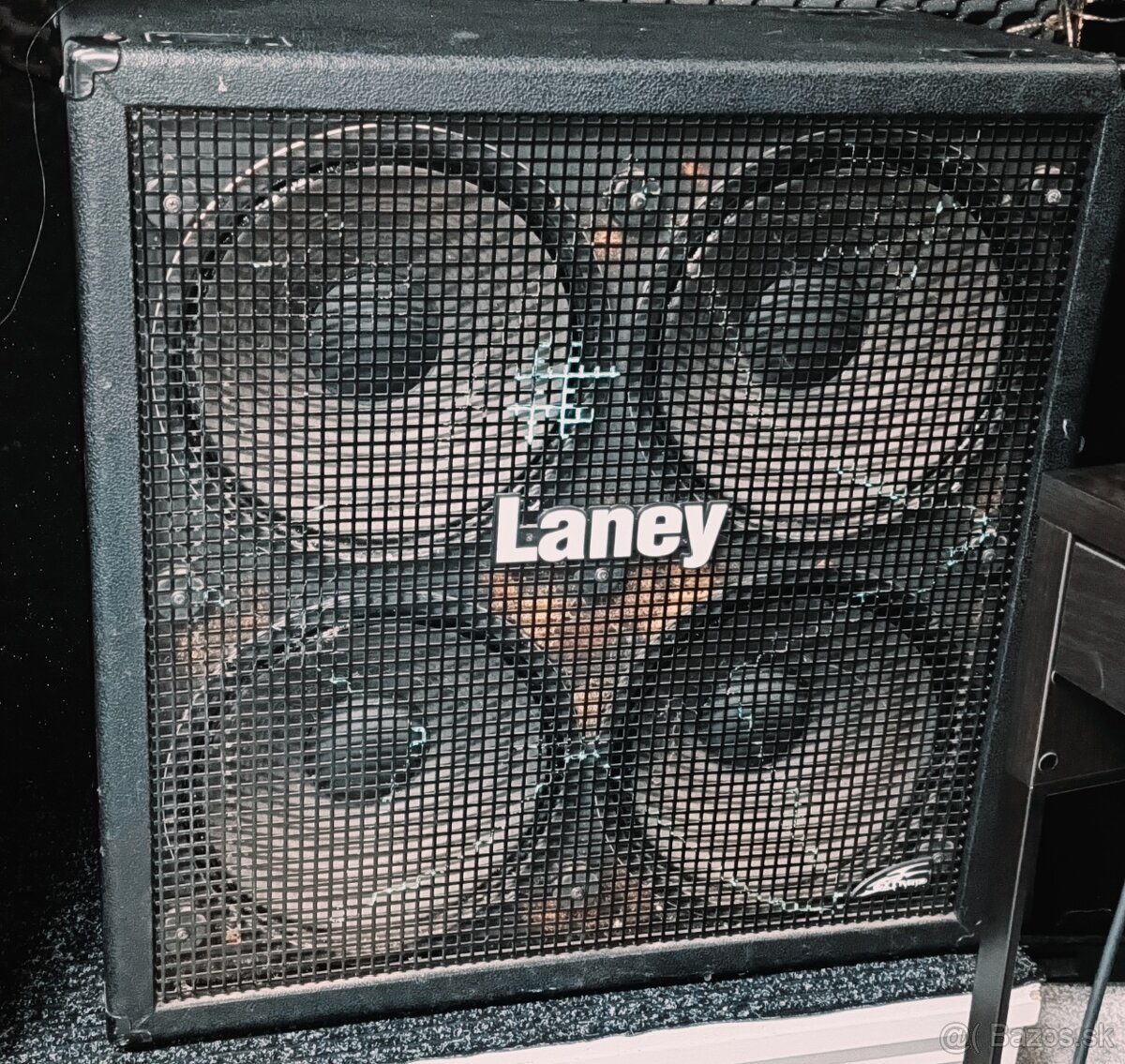 Gitarový reprobox Laney LX412S