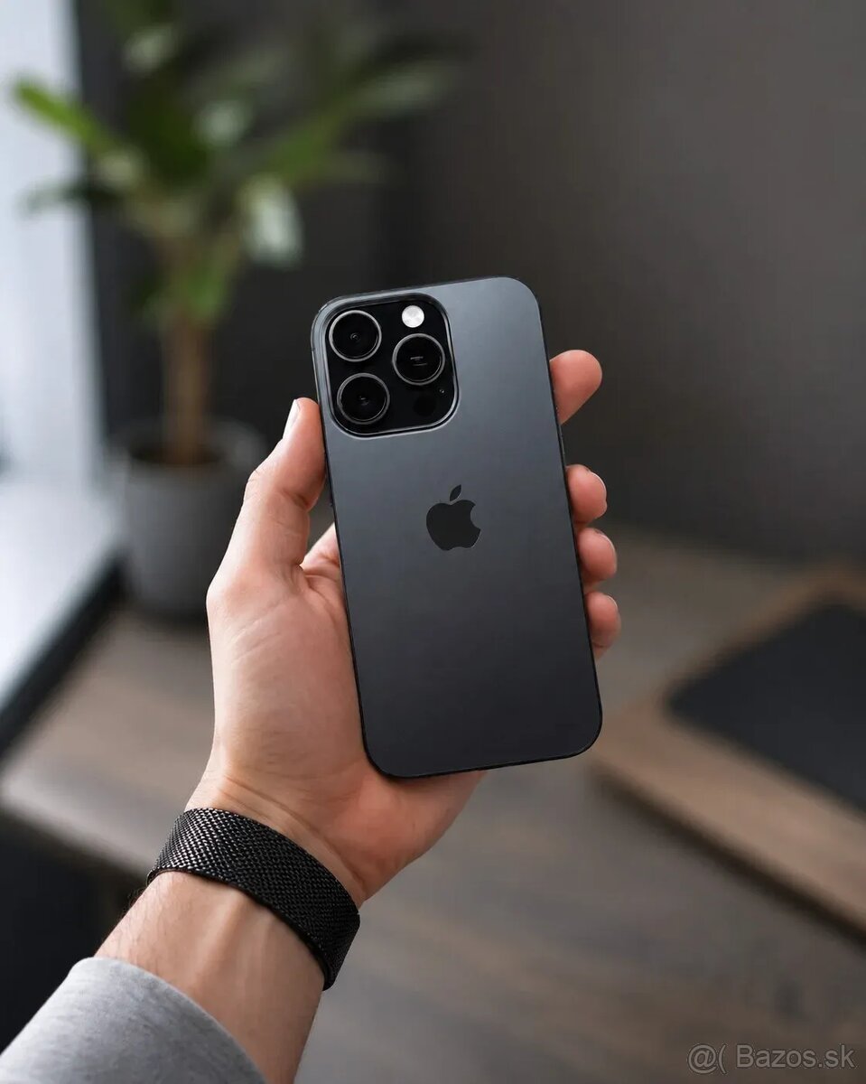 iPhone 16 Pro 128GB čierny titán