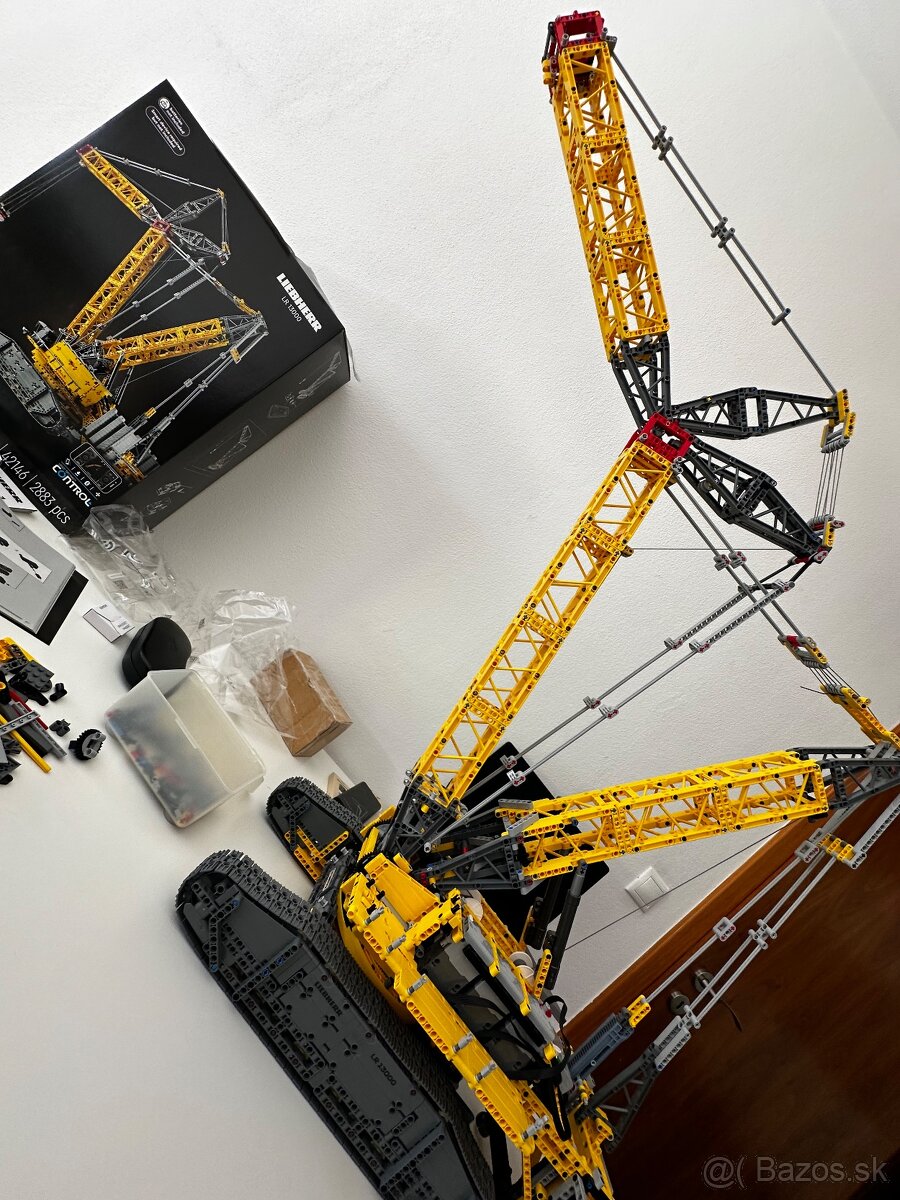 LEGO 42146 Liebherr LR 13000