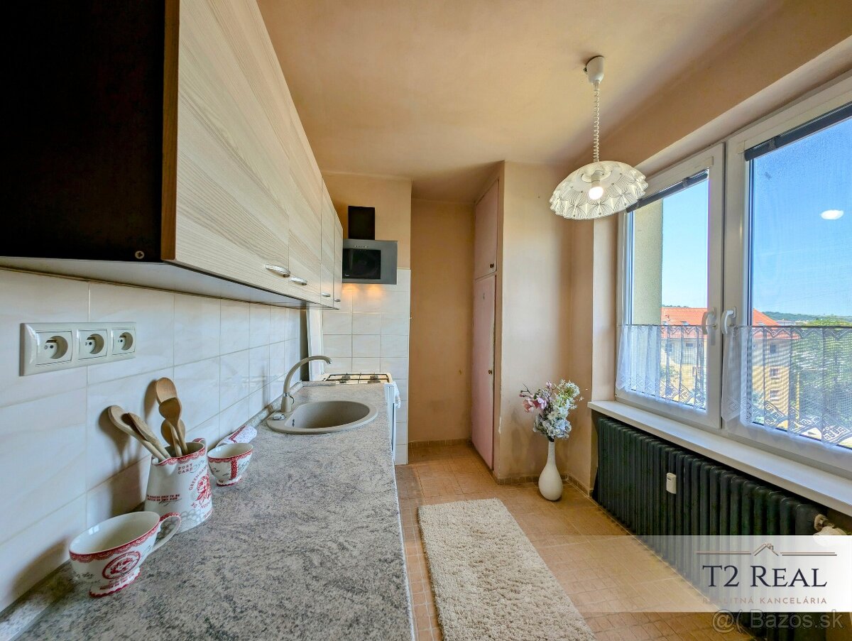 3-IZBOVÝ BYT–ŠTÚROVA UL., ŠIRŠIE CENTRUM, 59 M2, BALKÓN,