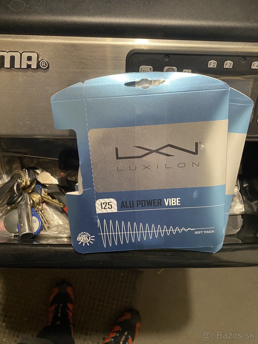 Ponúkam vypletenie tenis. rakiet výpletom luxilon Wibe