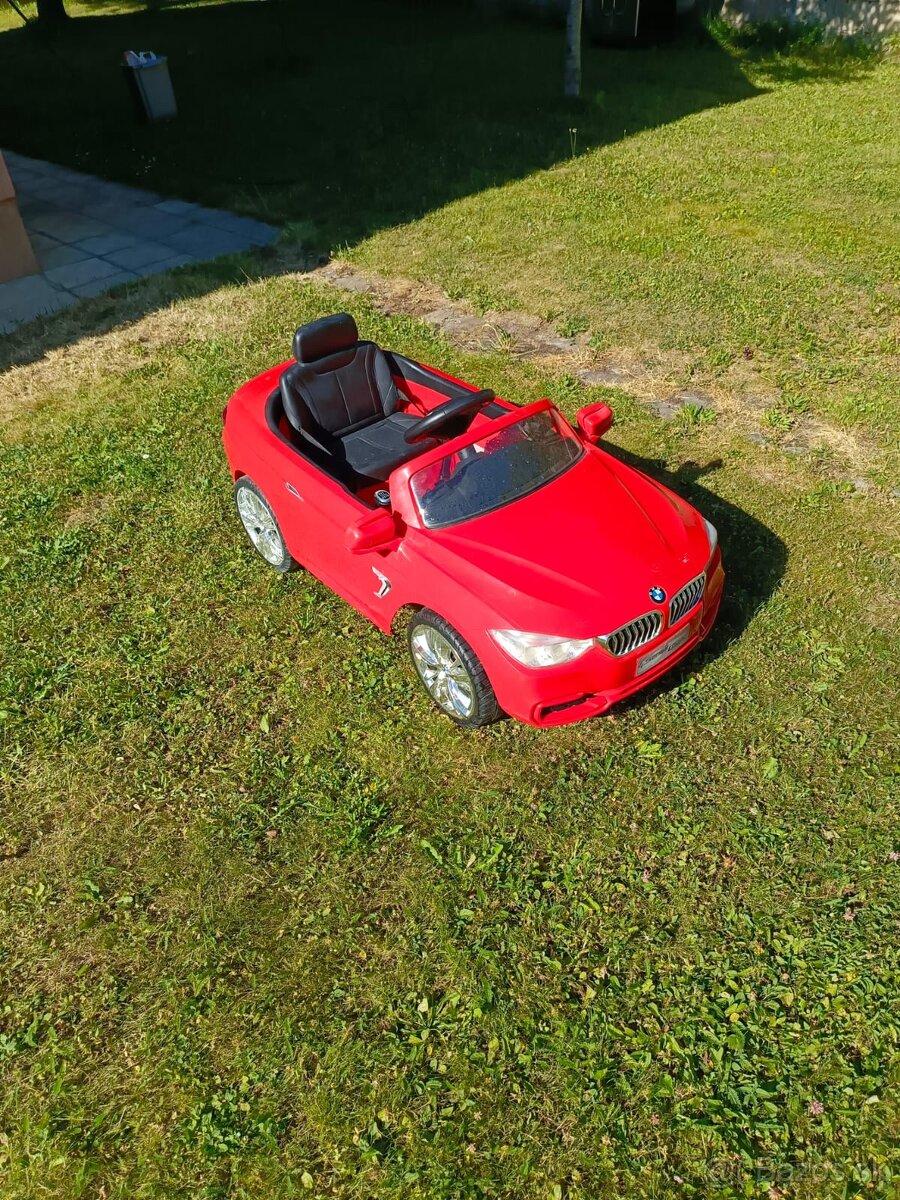 Elektrické autíčko BMW