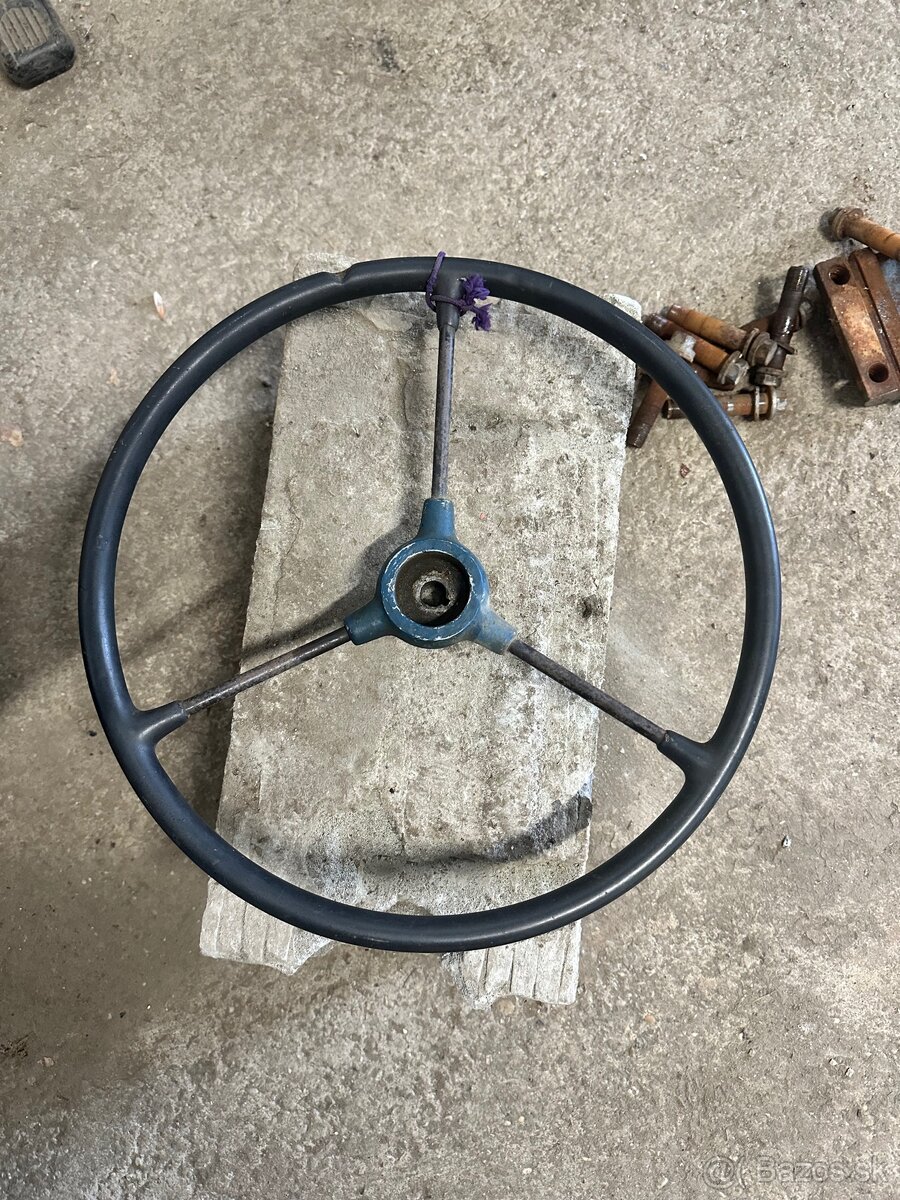 Volant Zetor 25