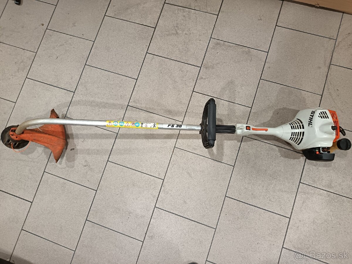 Krovinorez Stihl FS38 nefunkcny