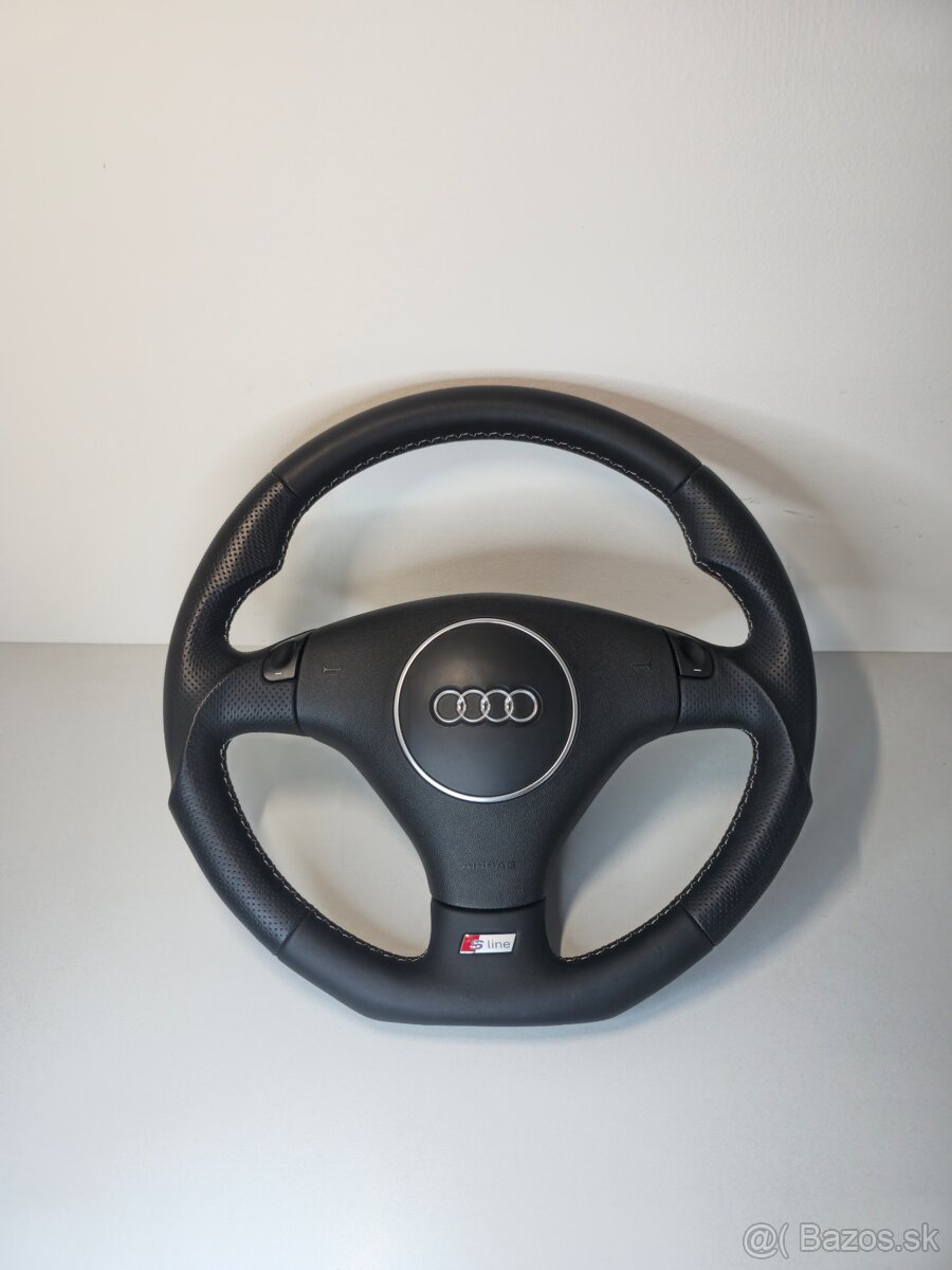 Športový skosený upravený volant audi