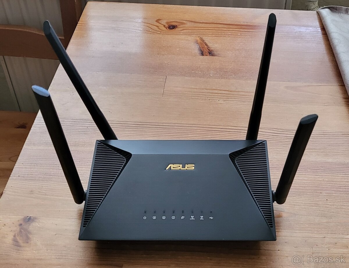 Router Asus RT-AX1800U