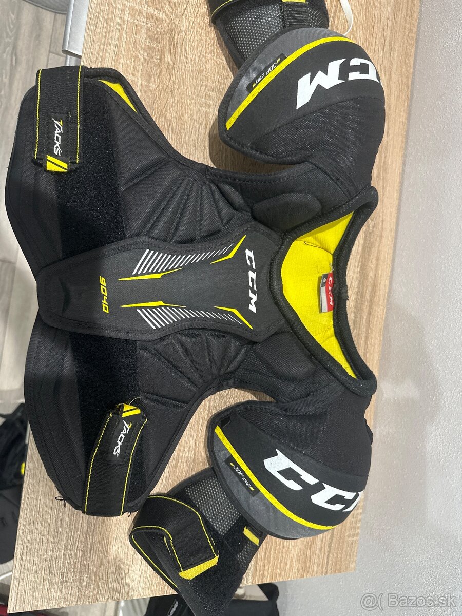 Hokejová vesta CCM Tacks veľkosť M