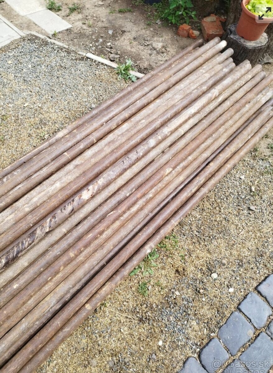 Lešenárske rúry stĺpiky