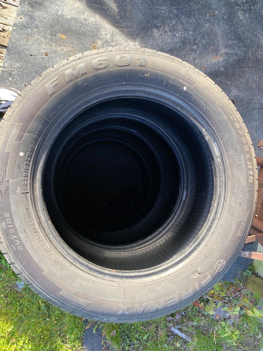 Predám letné pneumatiky Firemax FM601 225/55 ZR16 99W XL