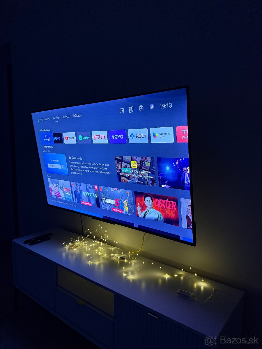 TCL 55” 4K Smart TV + drziak + 2 ovladace