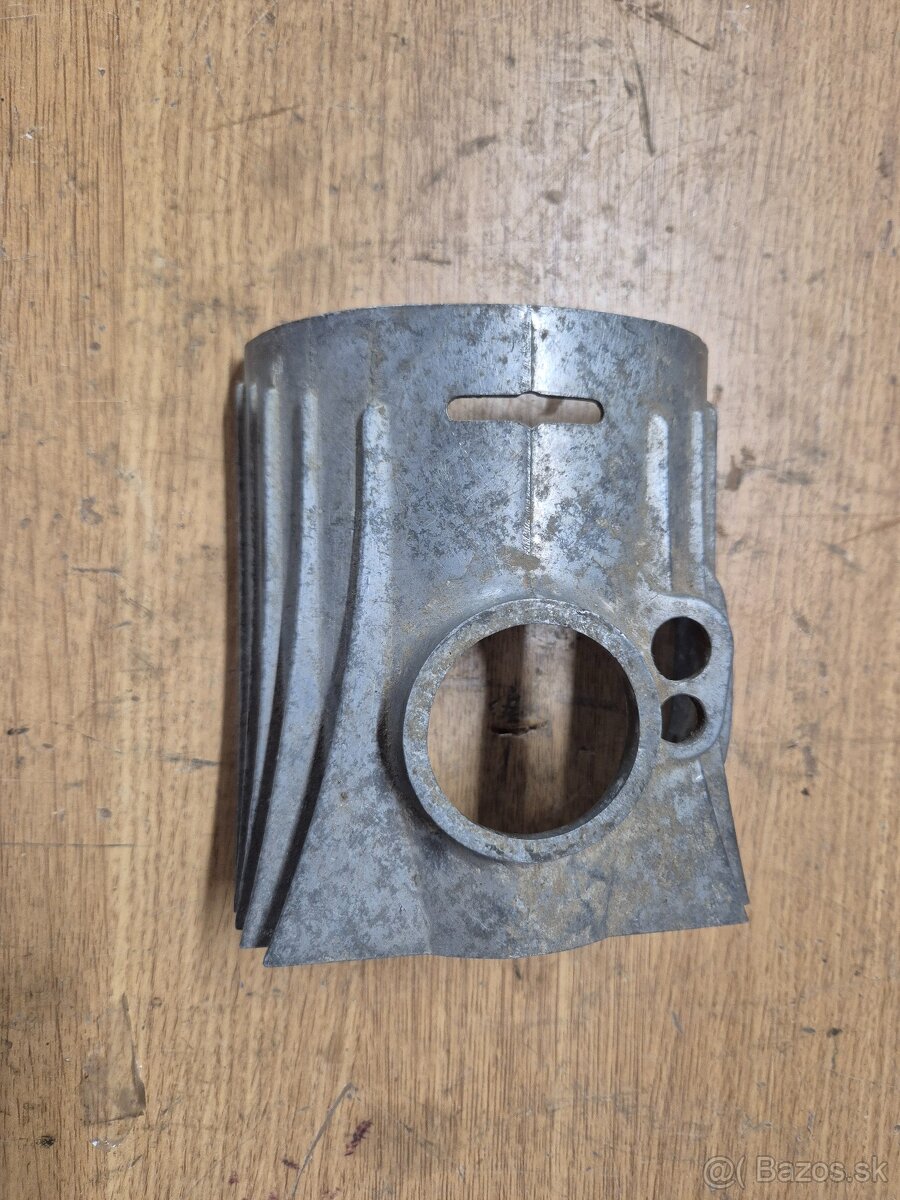 Kryt karburátora čz