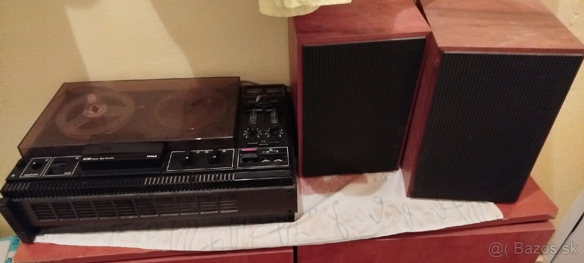 Magnetofon  Tesla B730