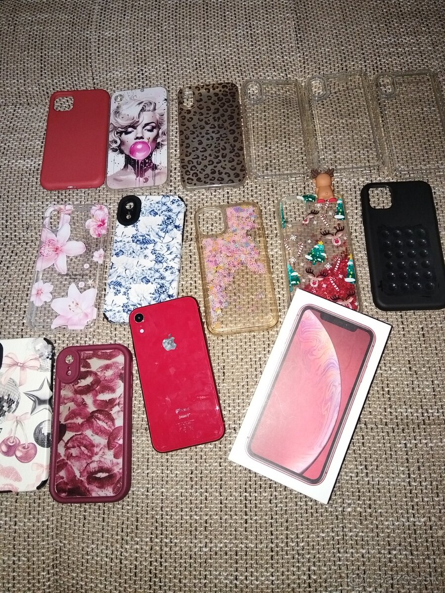 Iphone XR červený 64gb