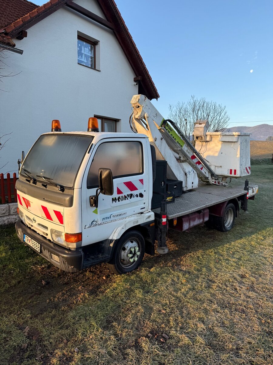 Pracovná plošina Nissan Cabstar