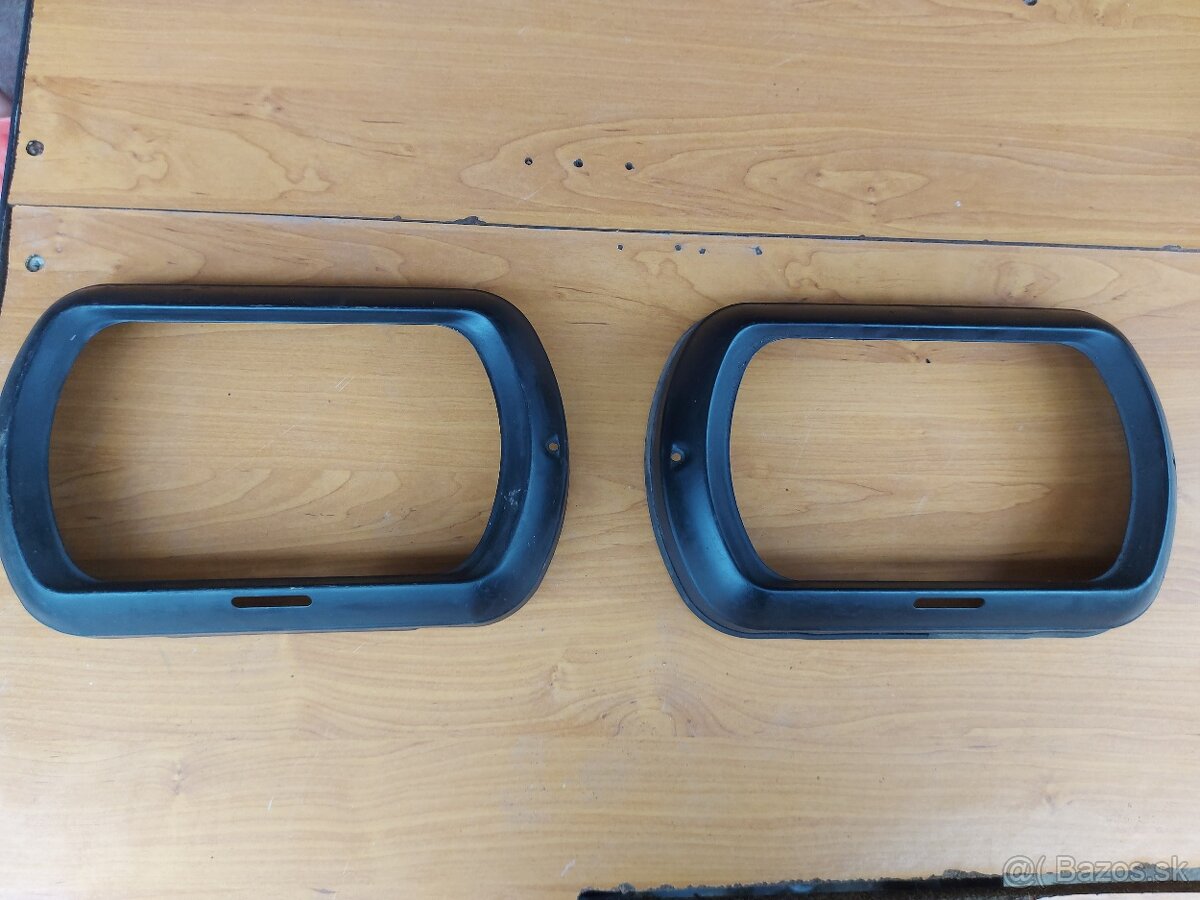 Avia A 31 Kryt svetiel