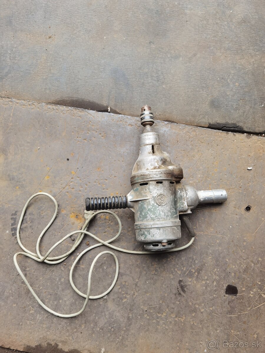 vŕtačka na kov/drevo