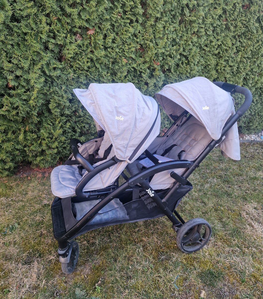 Súrodenecký kočík Joie evalite duo
