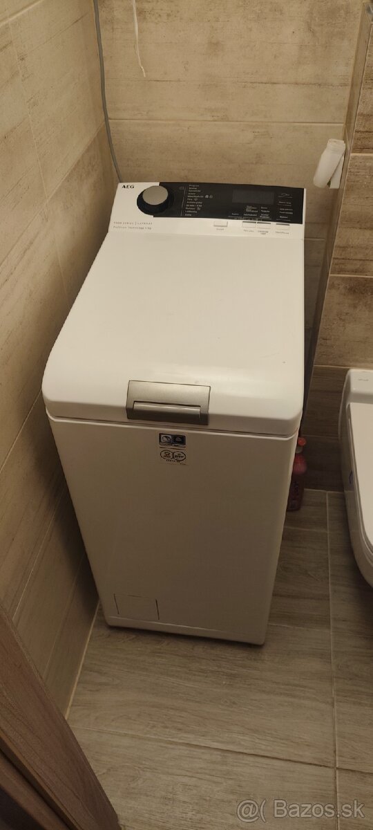 Na predaj pracka AEG