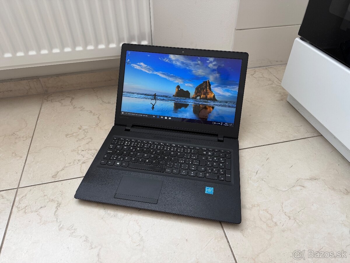 WIN 10/Lenovo/Laptop/4GB RAM/500GB HDD/Intel UHD Grafika