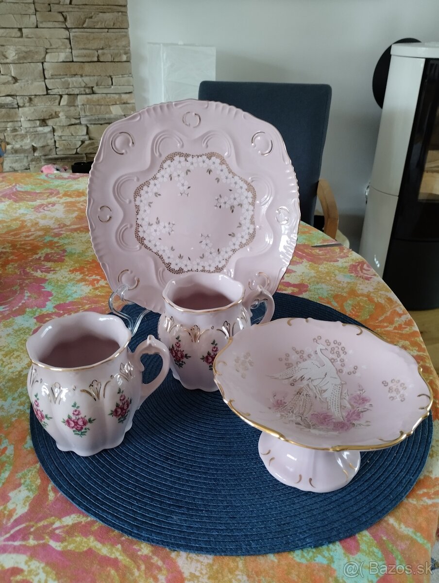Ružový porcelán