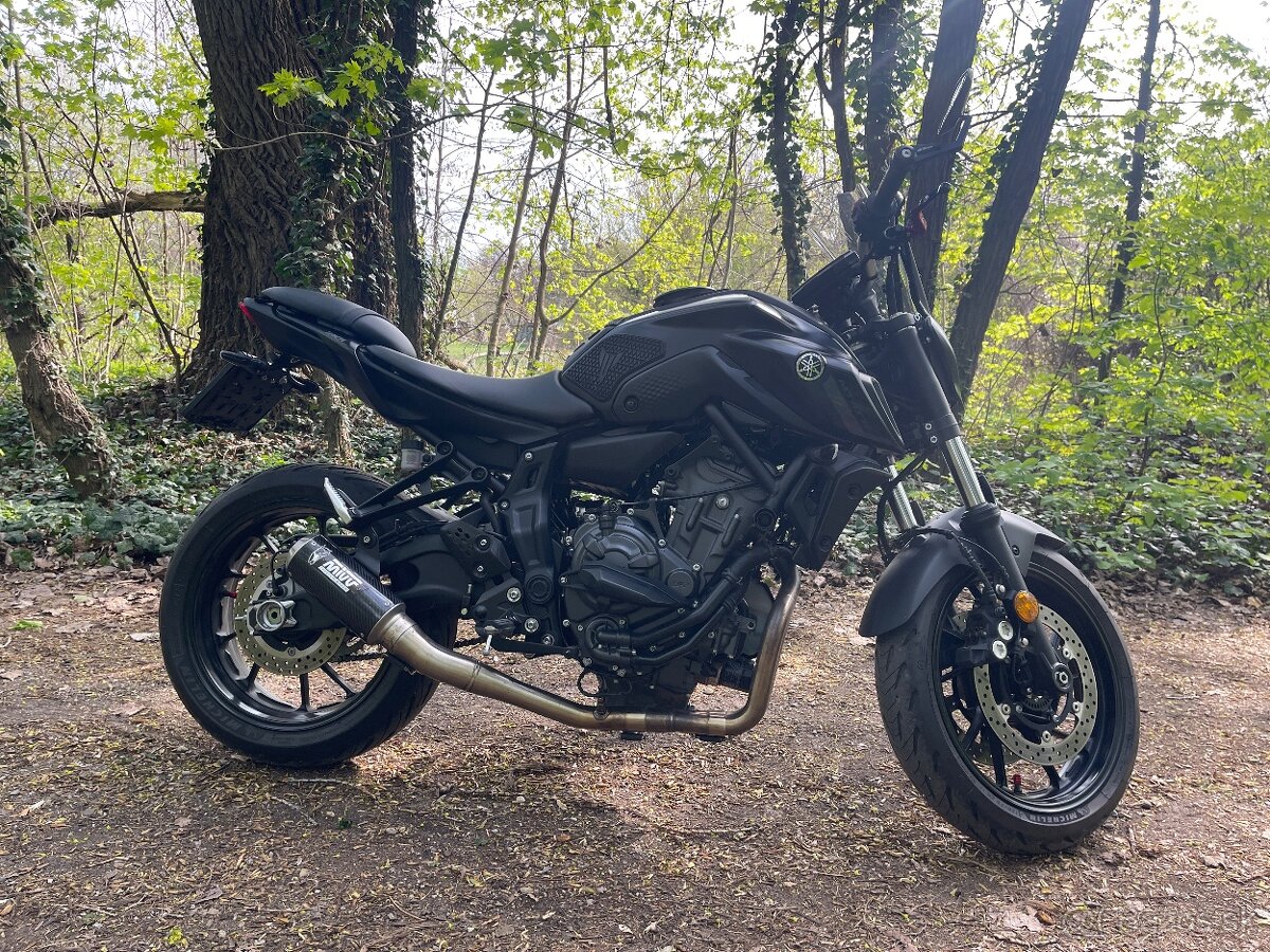 Yamaha MT 07 model 2023