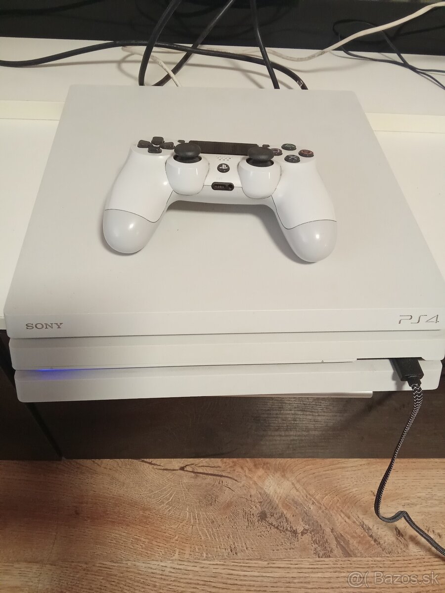 PS4 pro.1tb