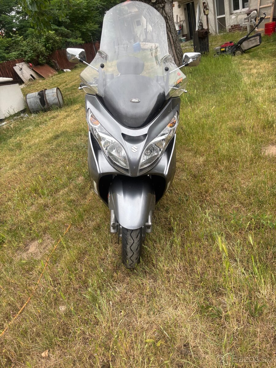Suzuki Burgman AN400