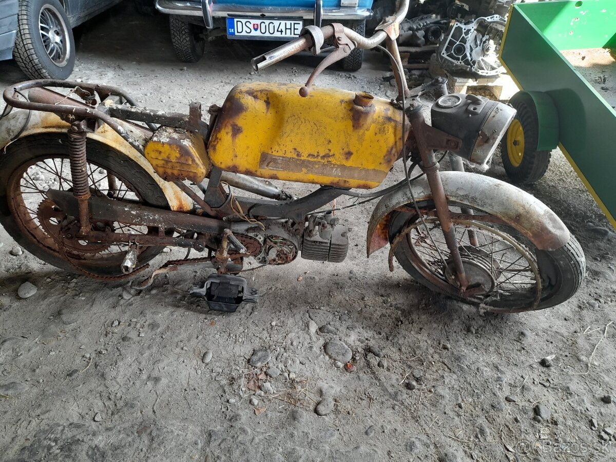 Jawa 23 mustang