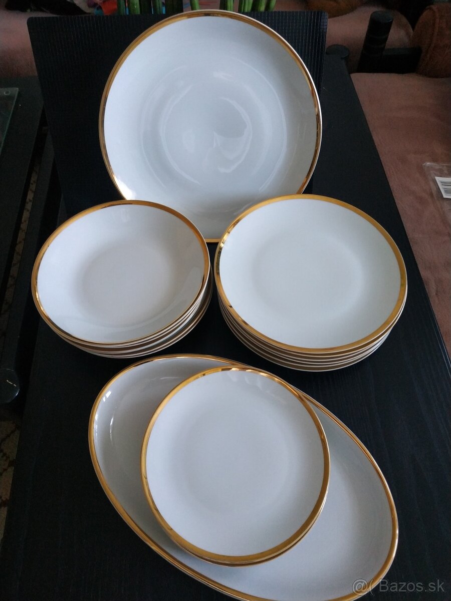 Sada tanierov z porcelánu - závod Nová Role,-PREDANE-