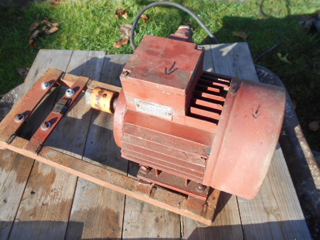 Trojstupňové čerpadlo s motorom na 380-400V