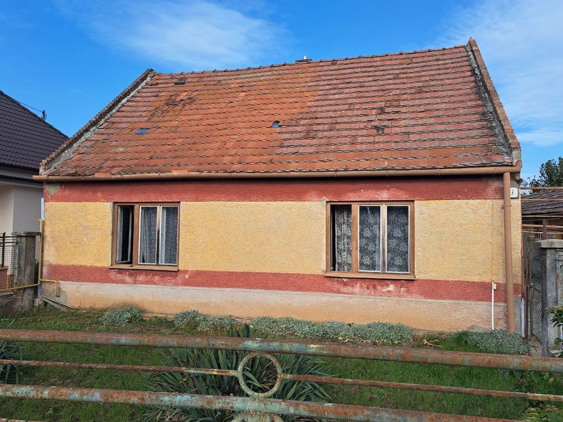 Rodinný dom na predaj v tichej lokalite v Cíferi s pozemkom