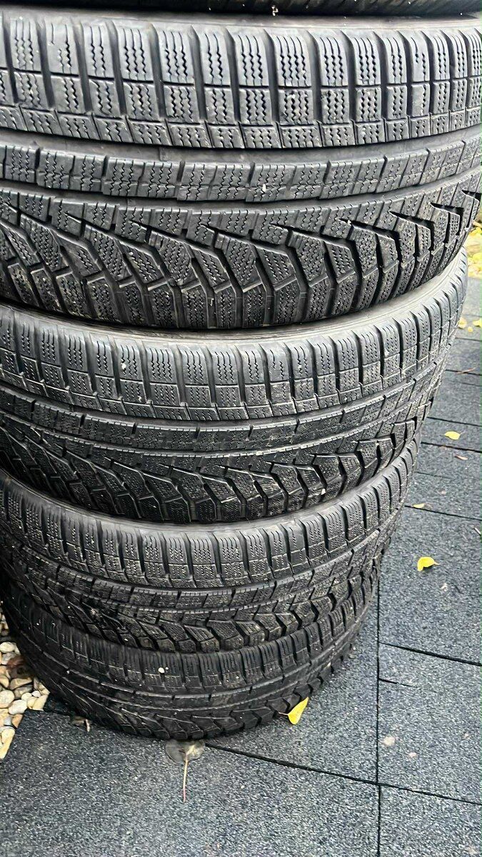 245/45 R19 zimne pneu Hankook