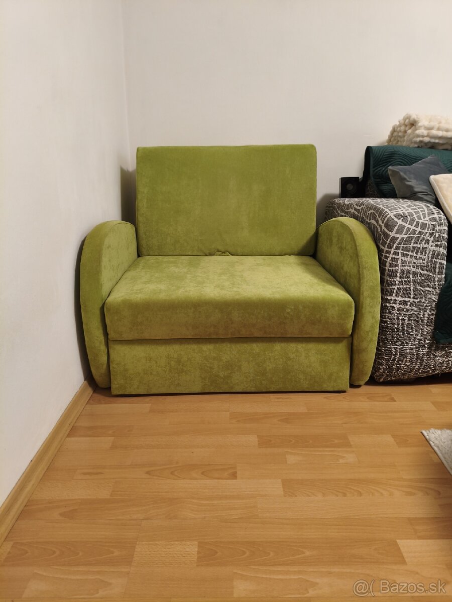 Rozkladacie kreslo s úložným priestorom