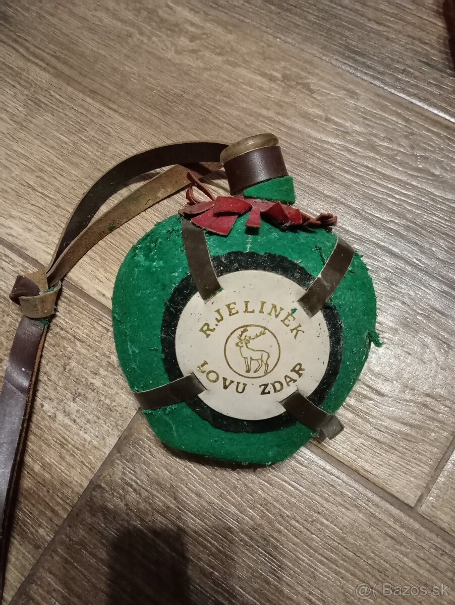 Poľovnícka fľaša