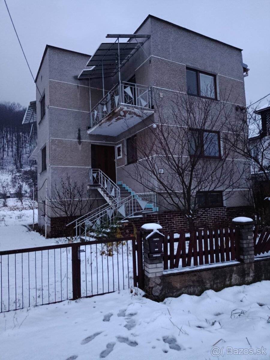 Predáme pekný slnečný Rodinný dom v časti Nadabula