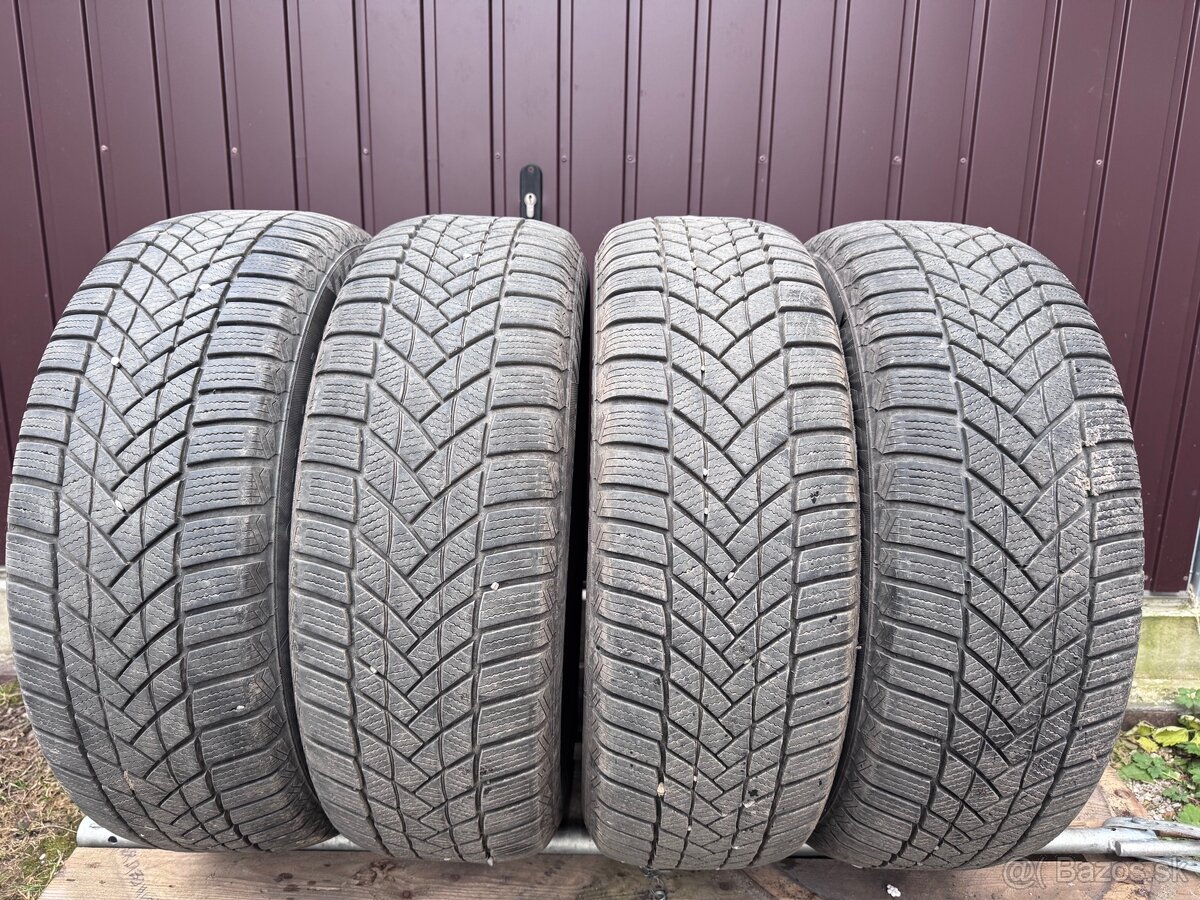 215/60R16 99H