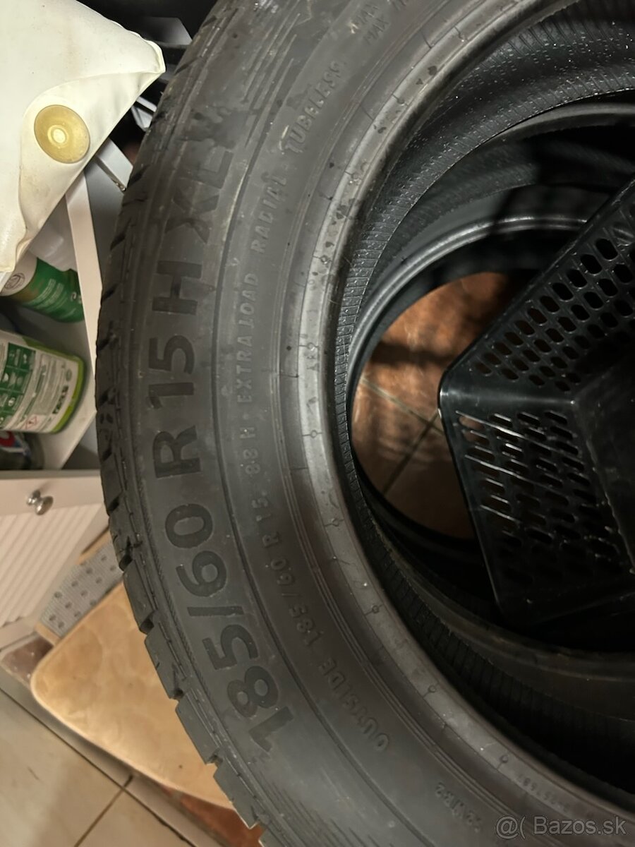 Predám letné pneumatiky 185/60R15 HXL
