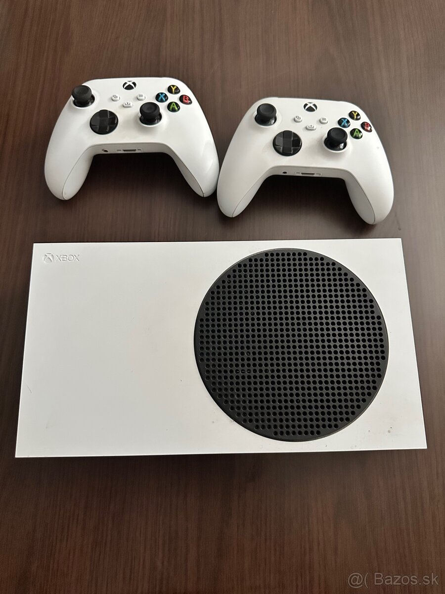 herna konzola xbox series s