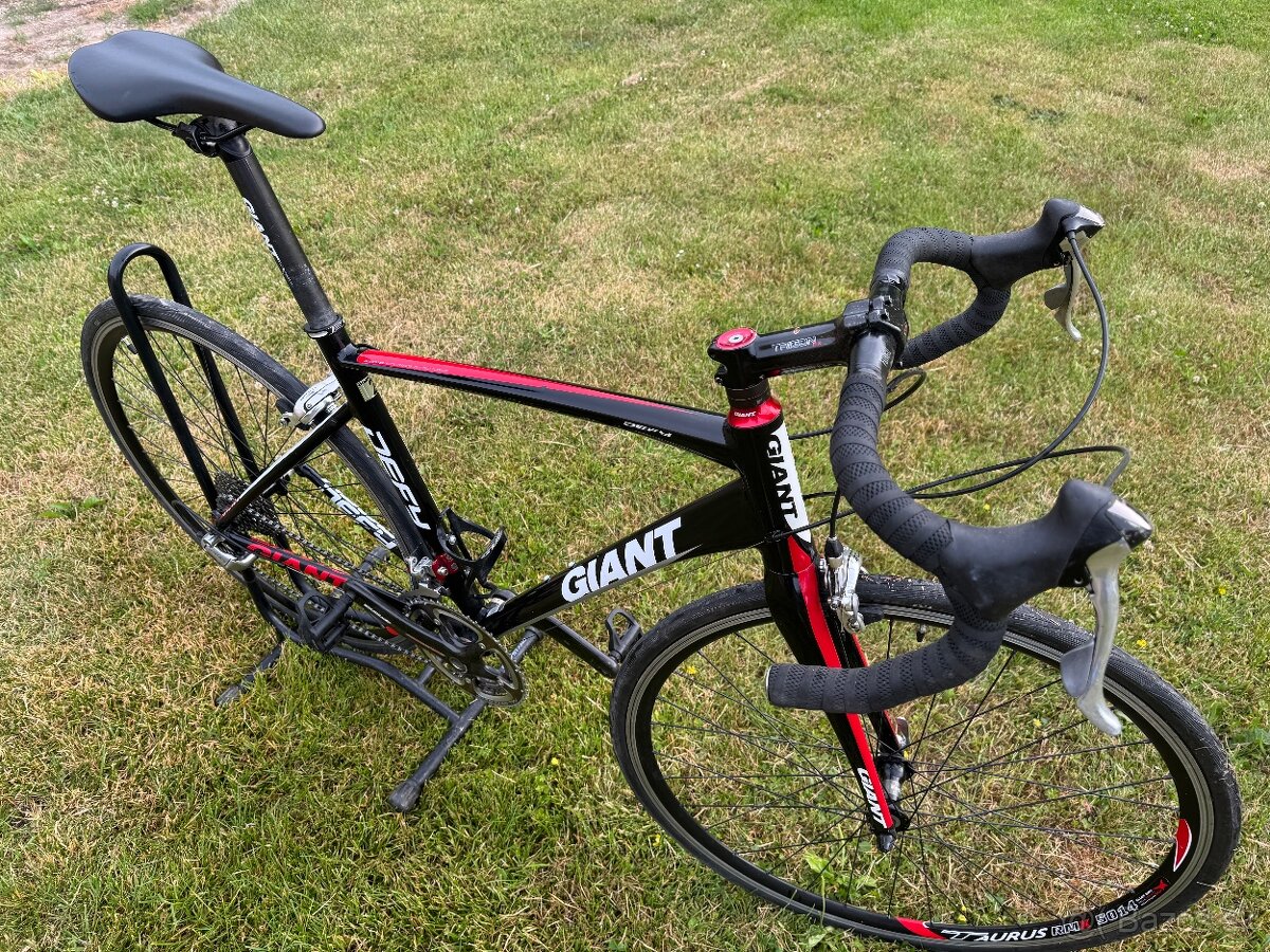 Giant Defy