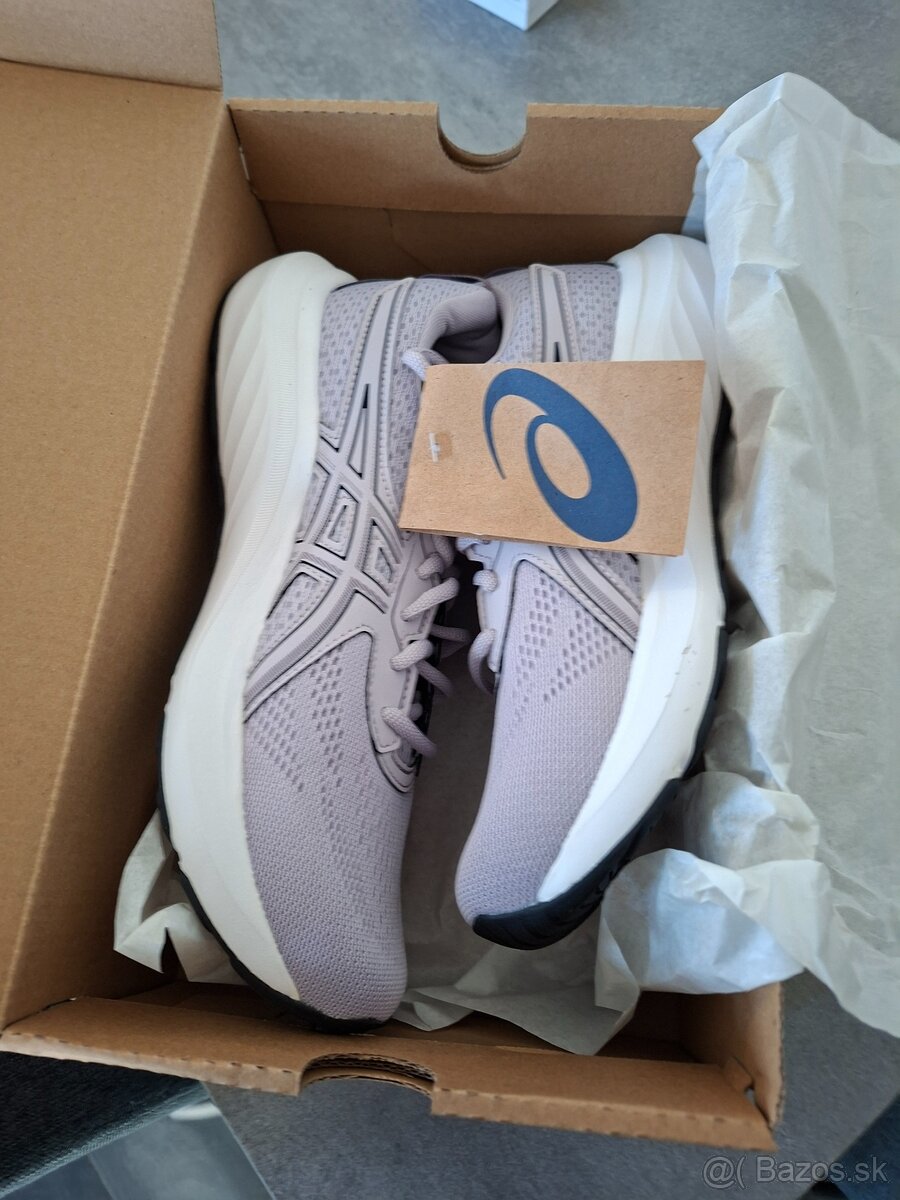 Botasky asics